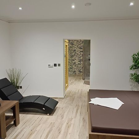 Penzion A Wellness - Jilan, Naves Svobody 39, Оломоуц Экстерьер фото